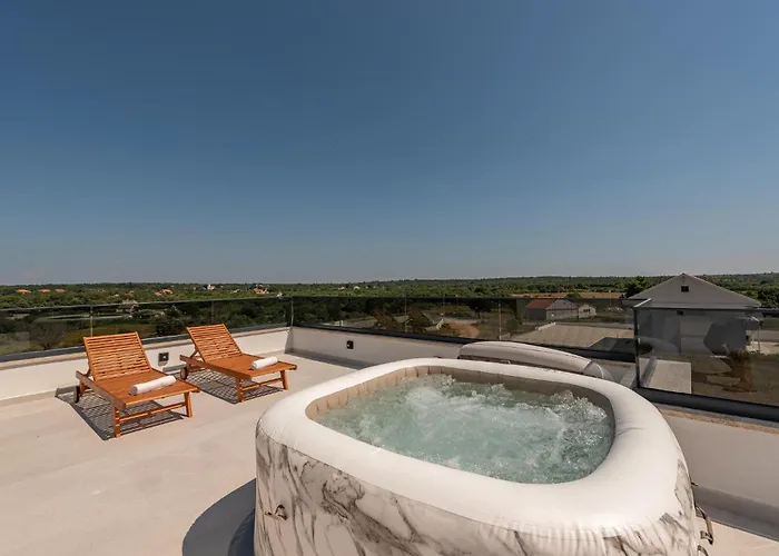 4 Bedroom Cozy In Brig