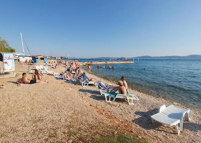 Сasa de vacaciones 4 Bedroom Cozy In Brig Poljica-Brig